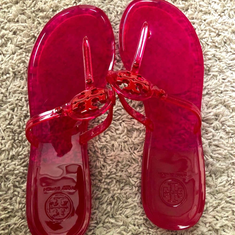 Minnie Miller Tory Burch pink sandals